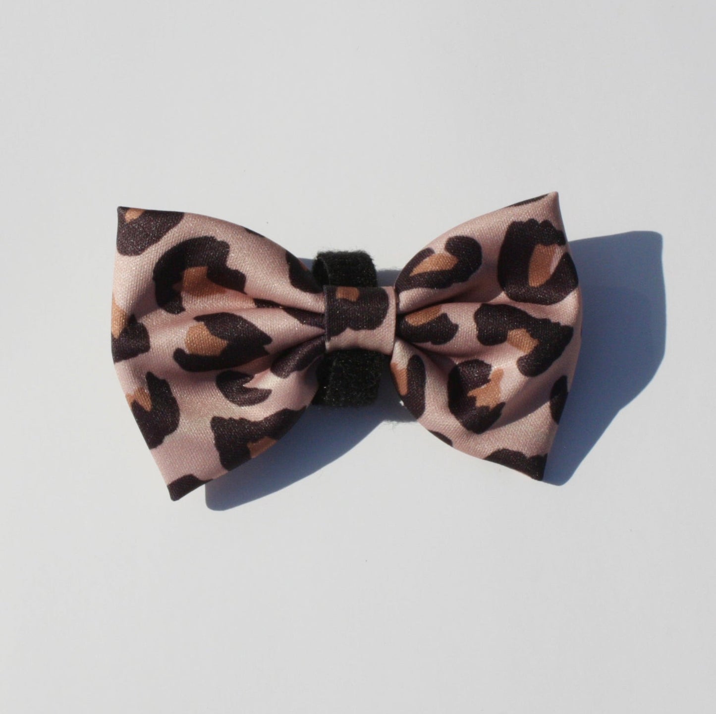 Safari bow tie
