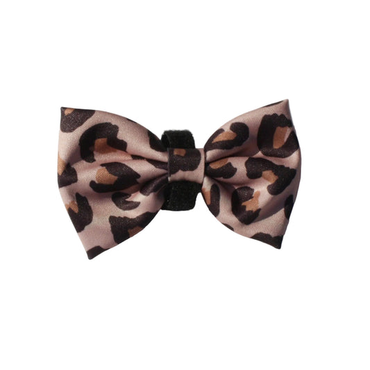 Safari bow tie
